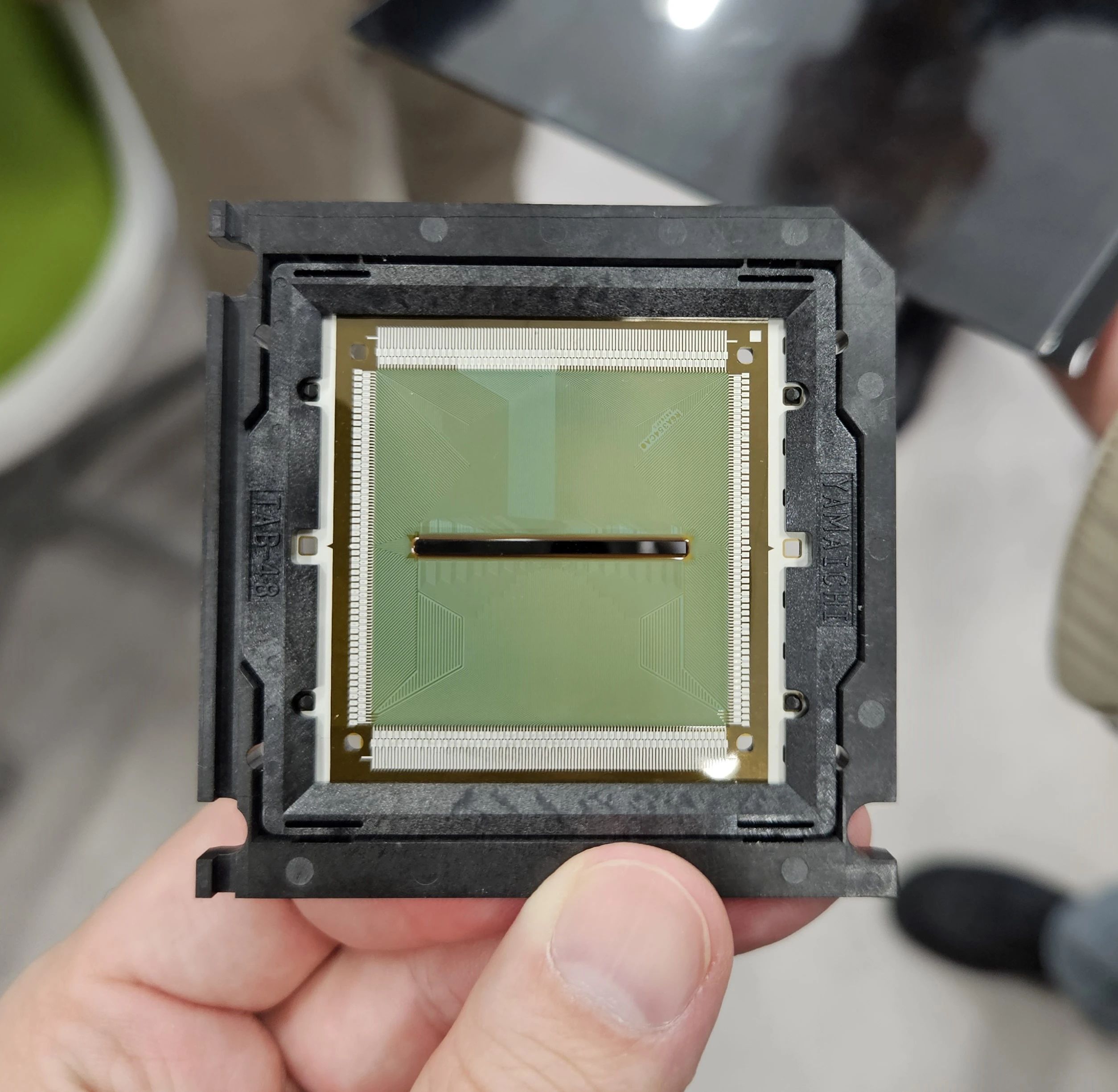 英唐智控：車載DDIC批量交付，開啟收獲第一步